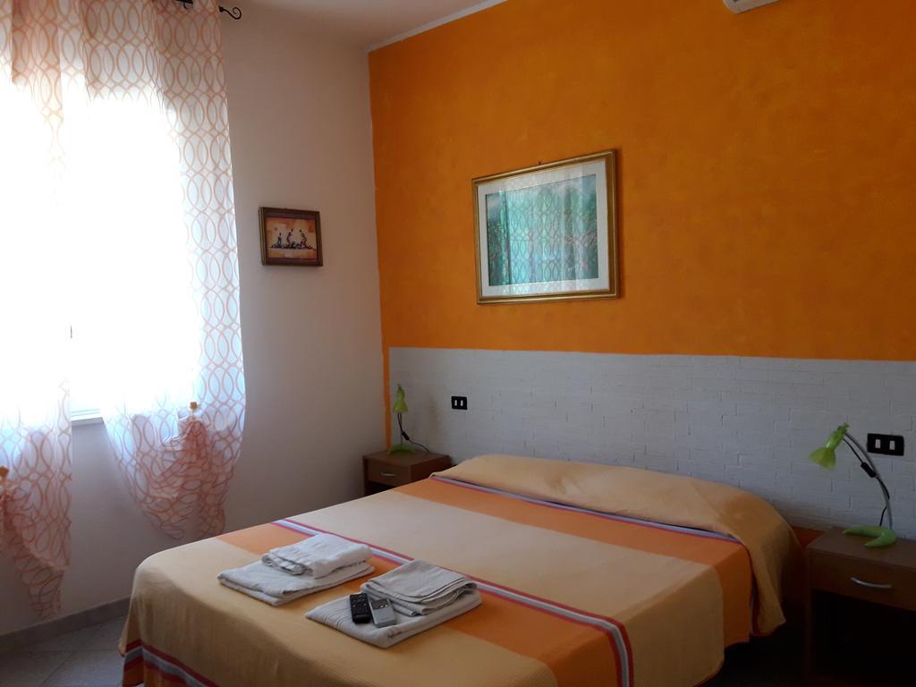 Solerosa Bed and Breakfast Fondi Buitenkant foto